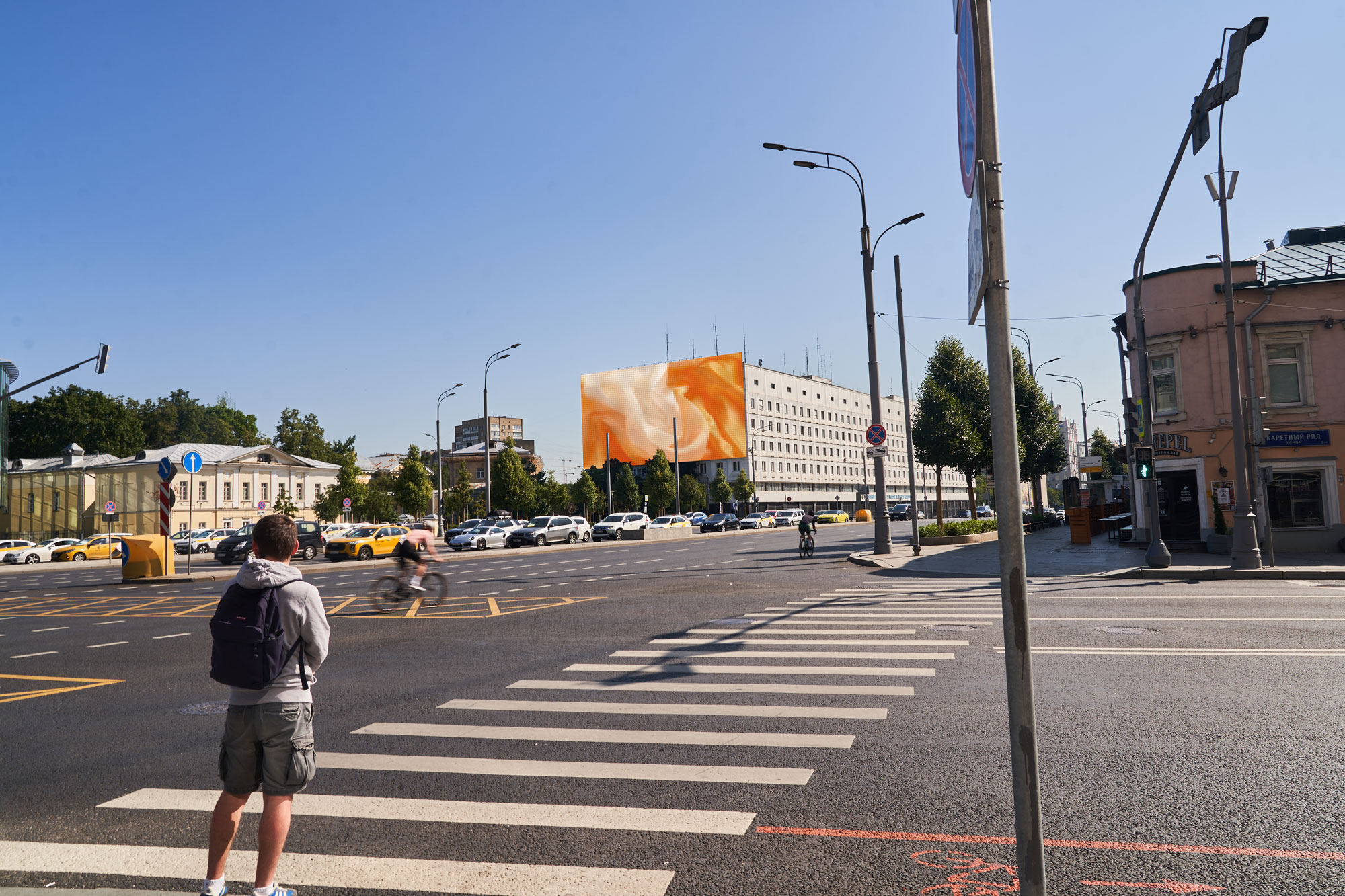 Digital Screen on Sadovaya-Samotechnaya, 1 2