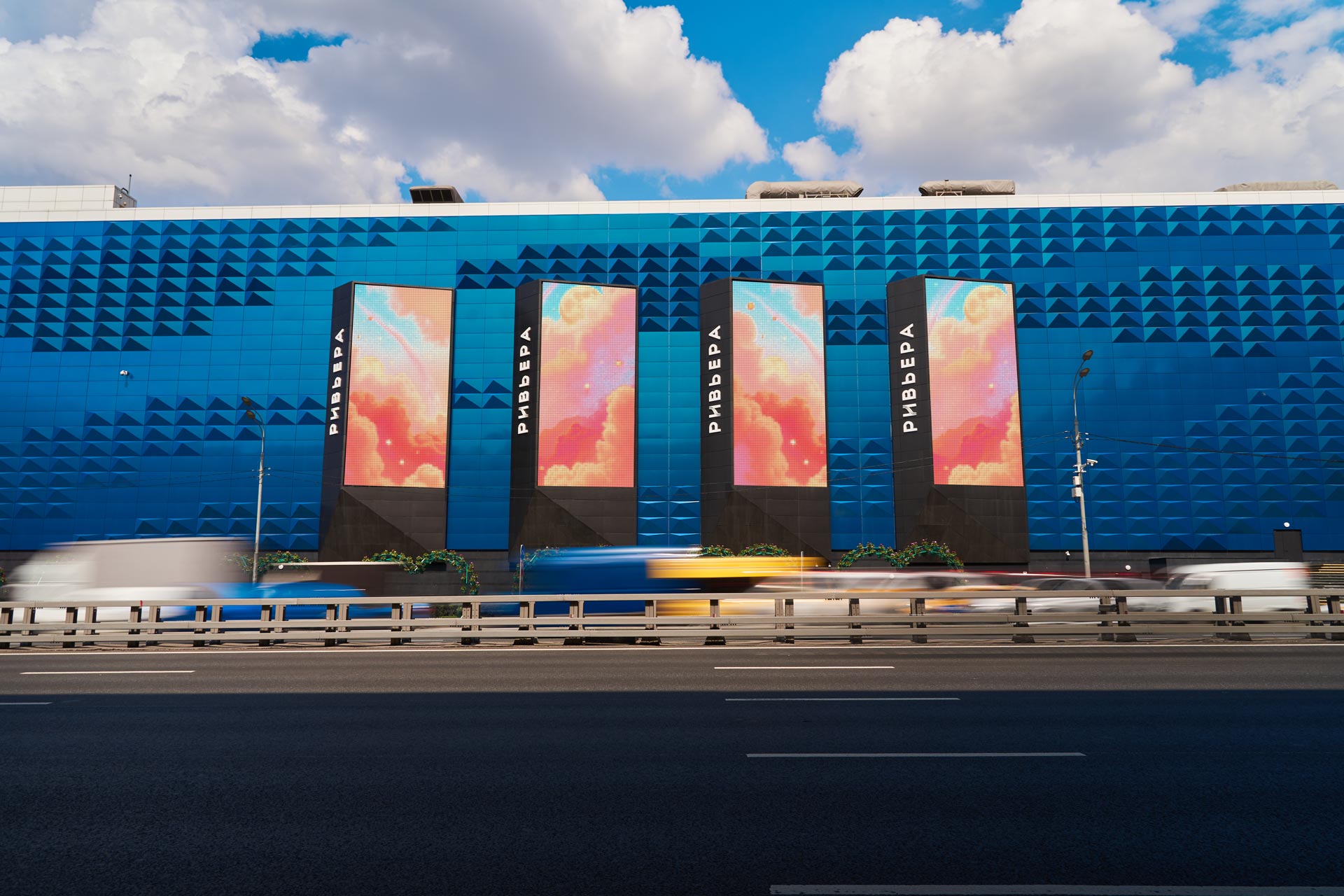 Digital Screen on 18, Avtozavodskaya St (Riviera Mall, TTK) 4